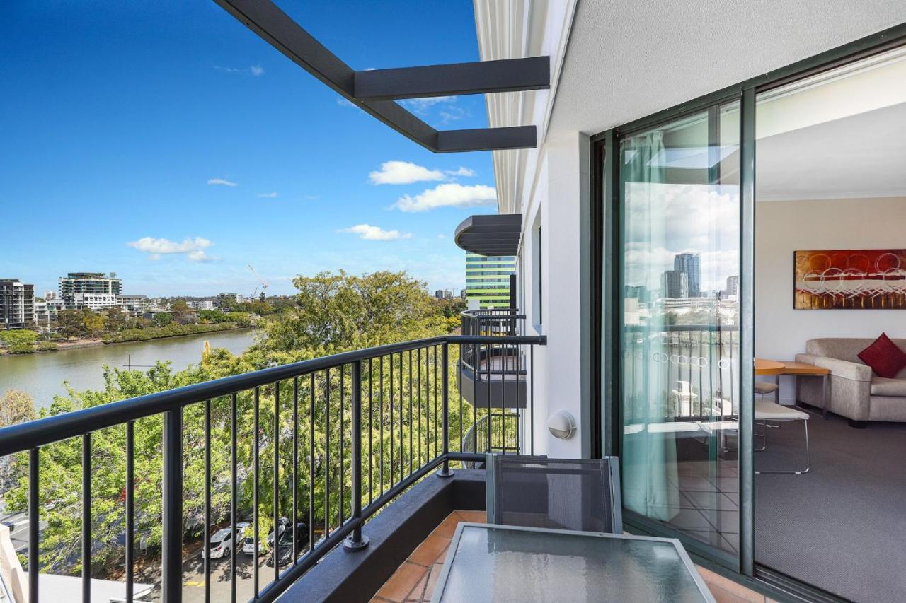 Central Cosmo Apartment Hotel Brisbane Esterno foto