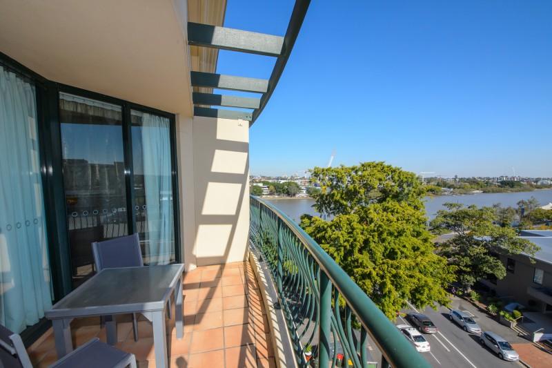 Central Cosmo Apartment Hotel Brisbane Esterno foto
