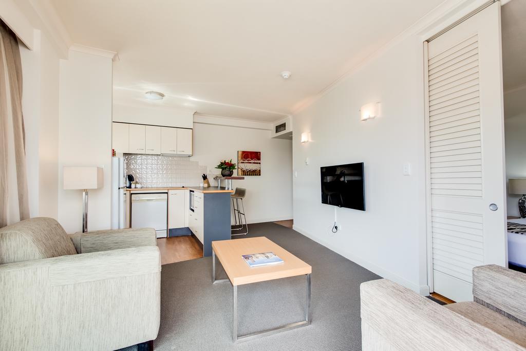 Central Cosmo Apartment Hotel Brisbane Esterno foto