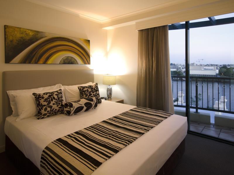 Central Cosmo Apartment Hotel Brisbane Esterno foto